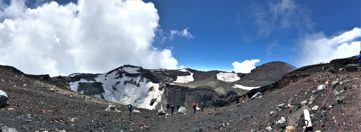 【富士山】登上日本第一高峰－爬到腿軟12小時不間斷